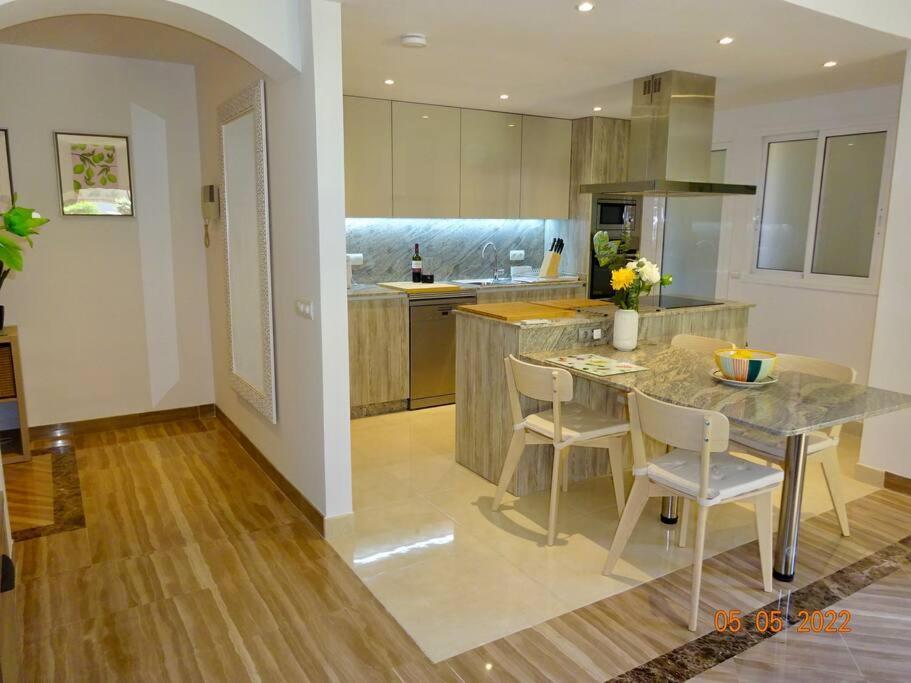 Lejlighed Gorgeous Located In Elviria Marbella